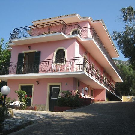 פאלאוקסטריצה Elena Apartments מראה חיצוני תמונה