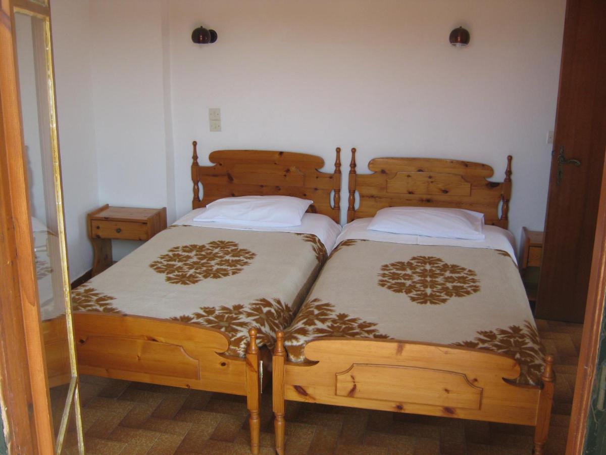פאלאוקסטריצה Elena Apartments מראה חיצוני תמונה