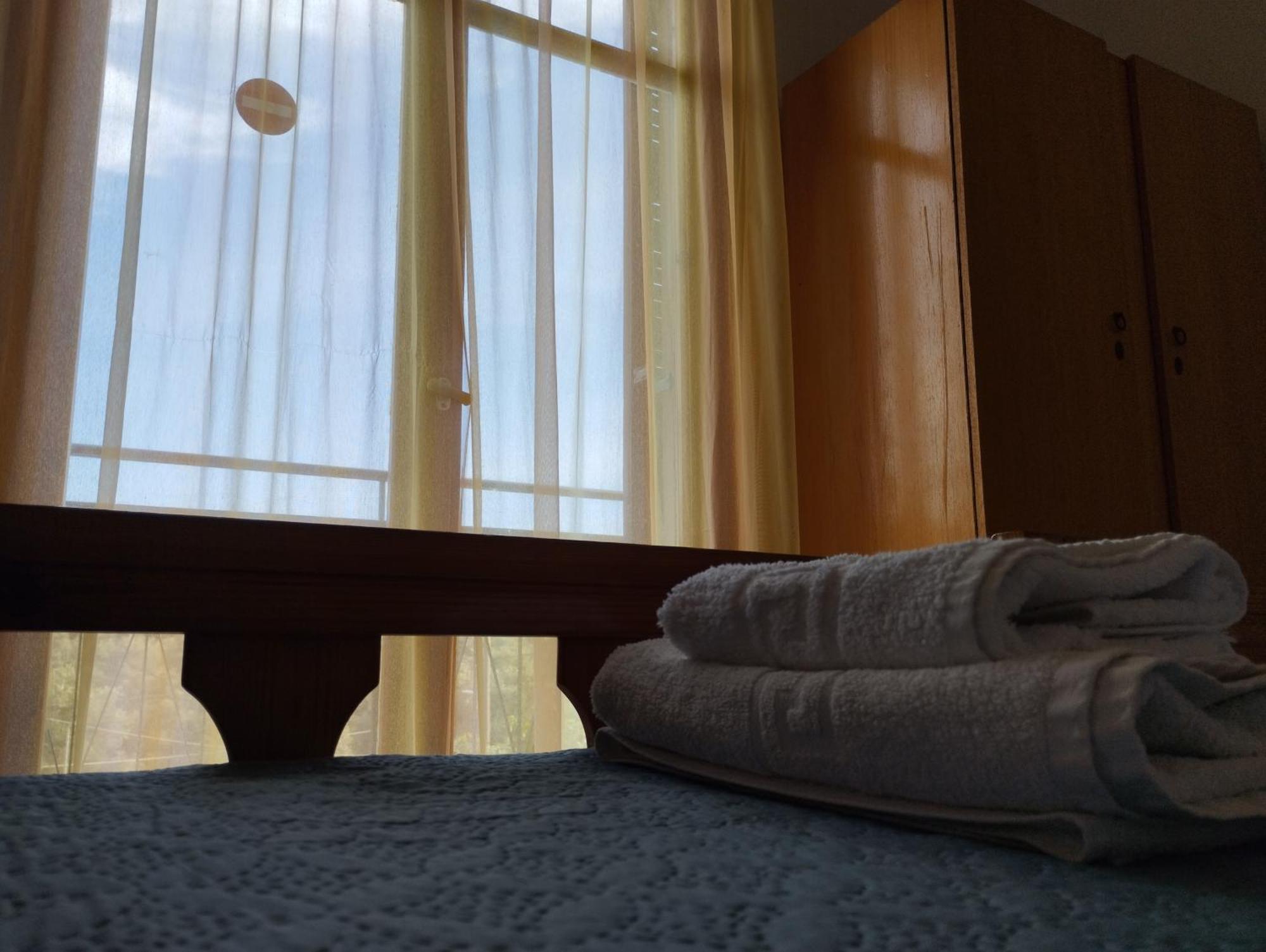 פאלאוקסטריצה Elena Apartments מראה חיצוני תמונה