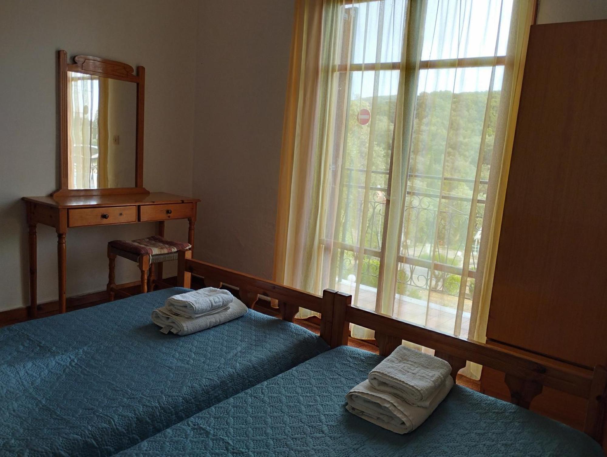 פאלאוקסטריצה Elena Apartments מראה חיצוני תמונה