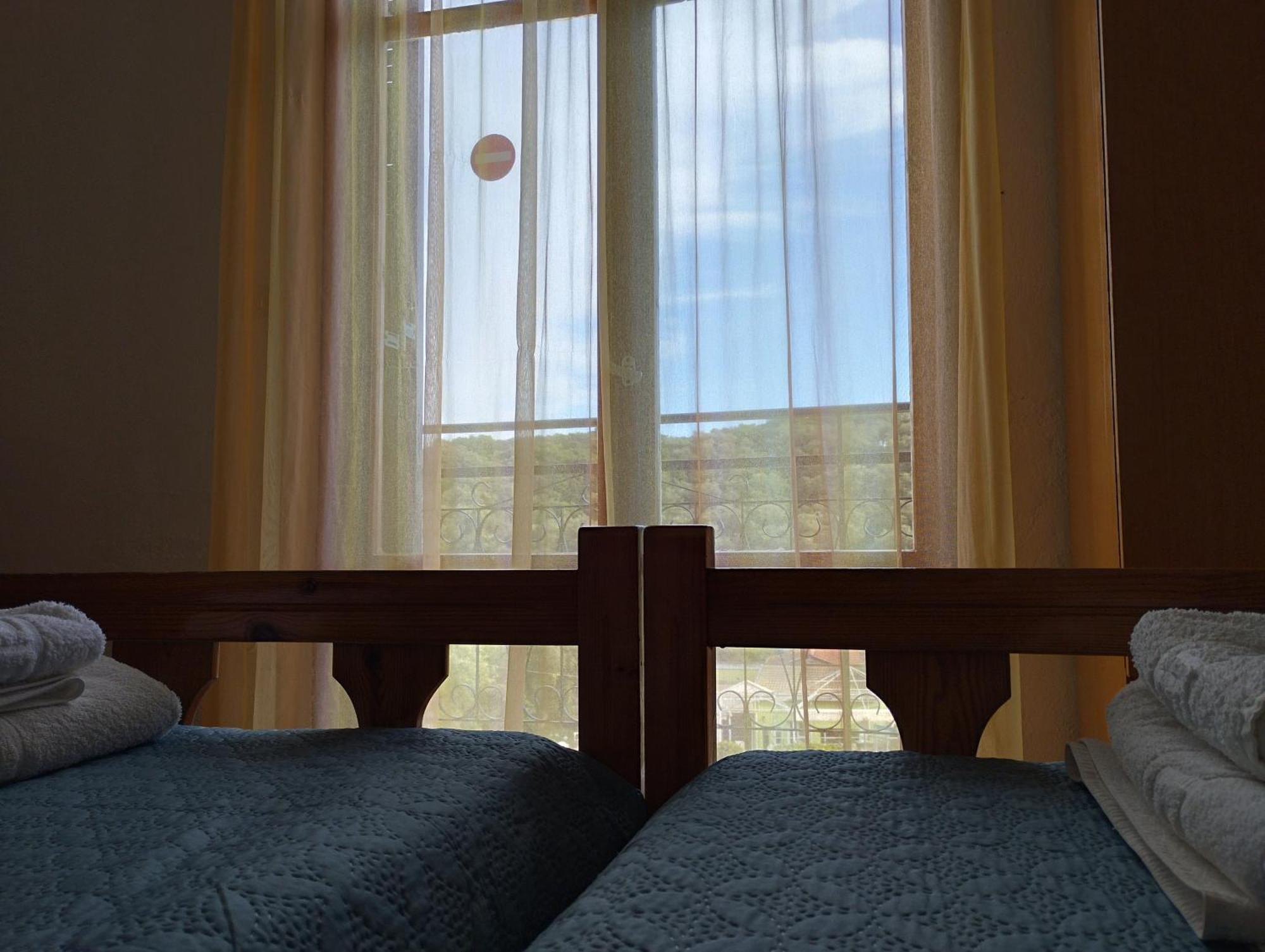 פאלאוקסטריצה Elena Apartments מראה חיצוני תמונה