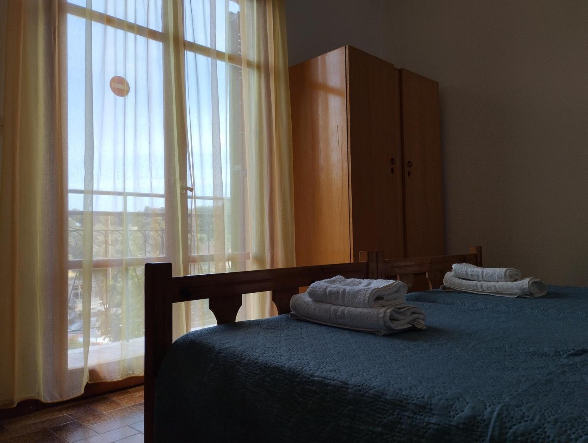 פאלאוקסטריצה Elena Apartments מראה חיצוני תמונה